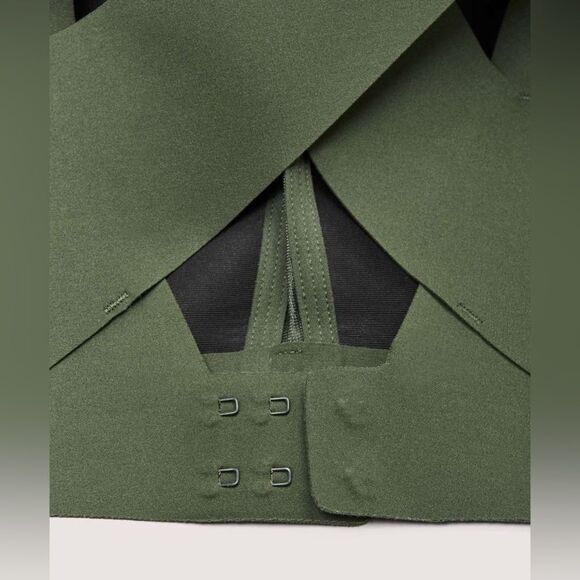 Lululemon Enlite Weave-Back Sports Bra in Pesto Green Size 32B - Picture 3 of 8